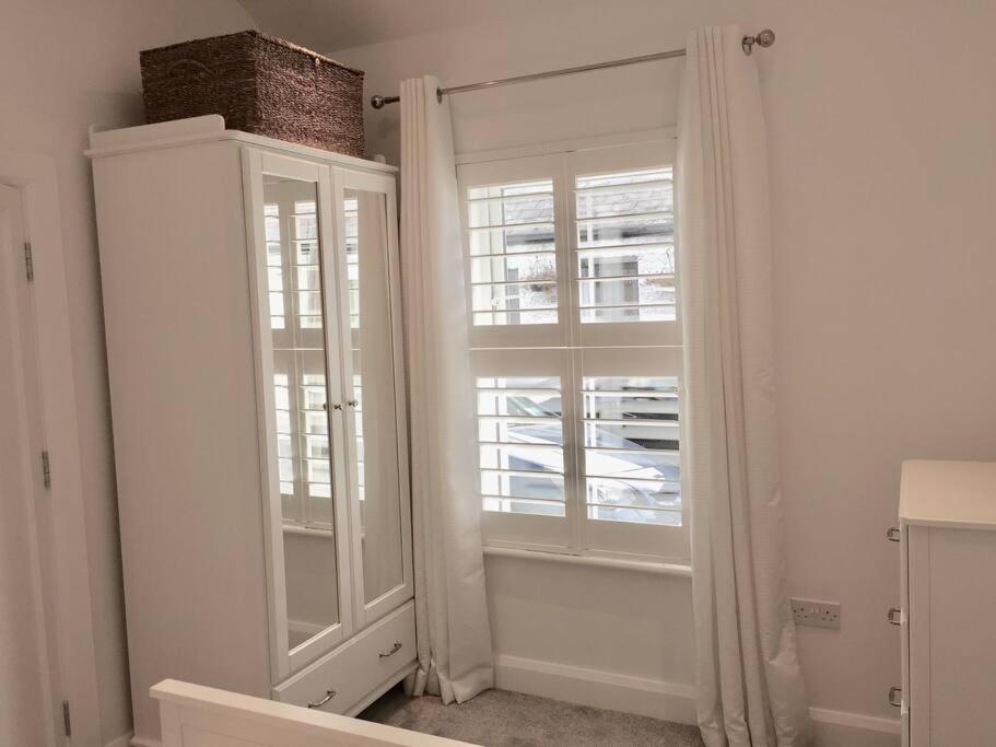 בלאקרוק Newly Refurbished Traditional Cottage Blackrock מראה חיצוני תמונה